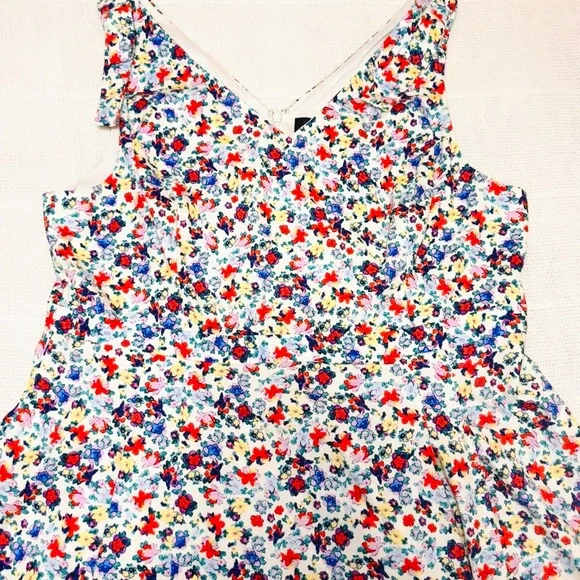 Floral A Line Dress - Picture 2 of 4